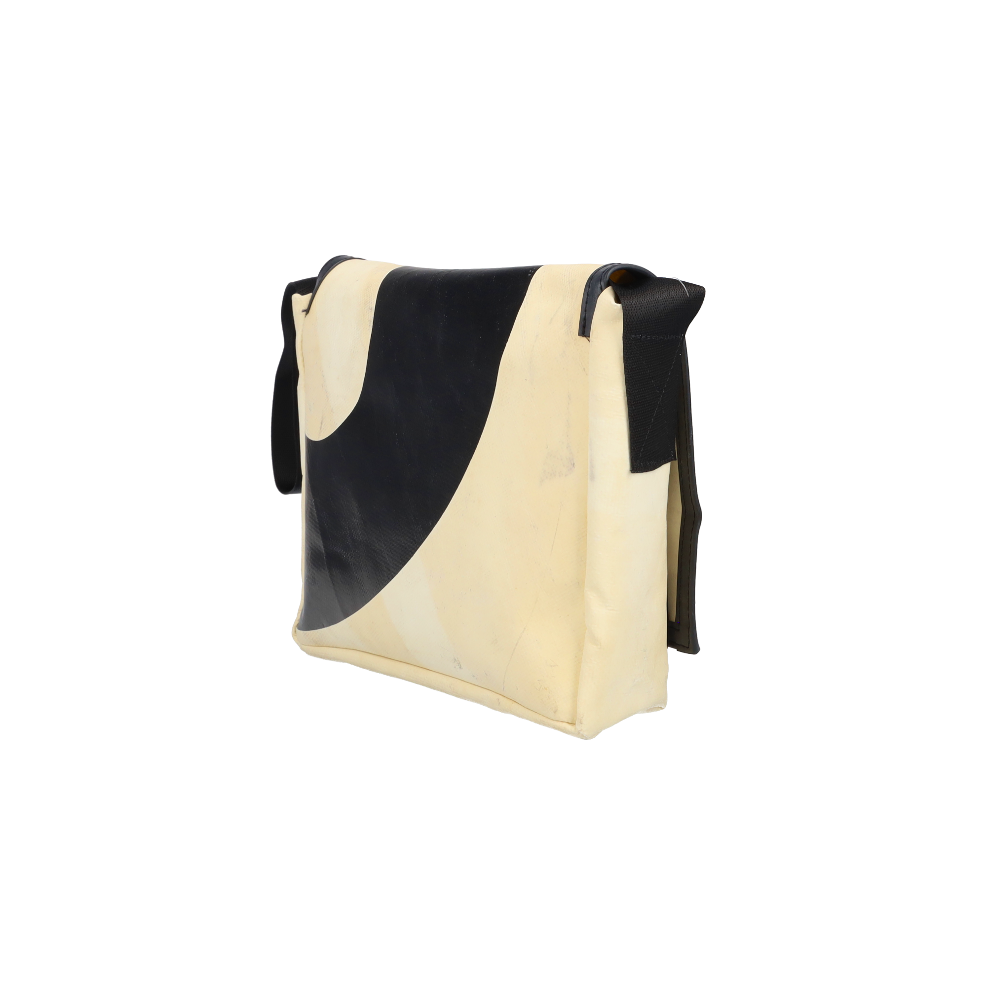 F11 LASSIE | 910027 | FREITAG