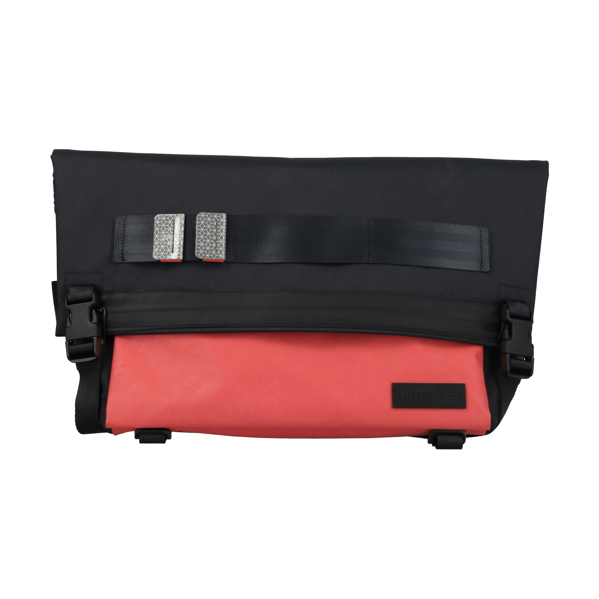 バッグ FREITAG messengerbag Freitag's newest messenger bag is made from trash to last