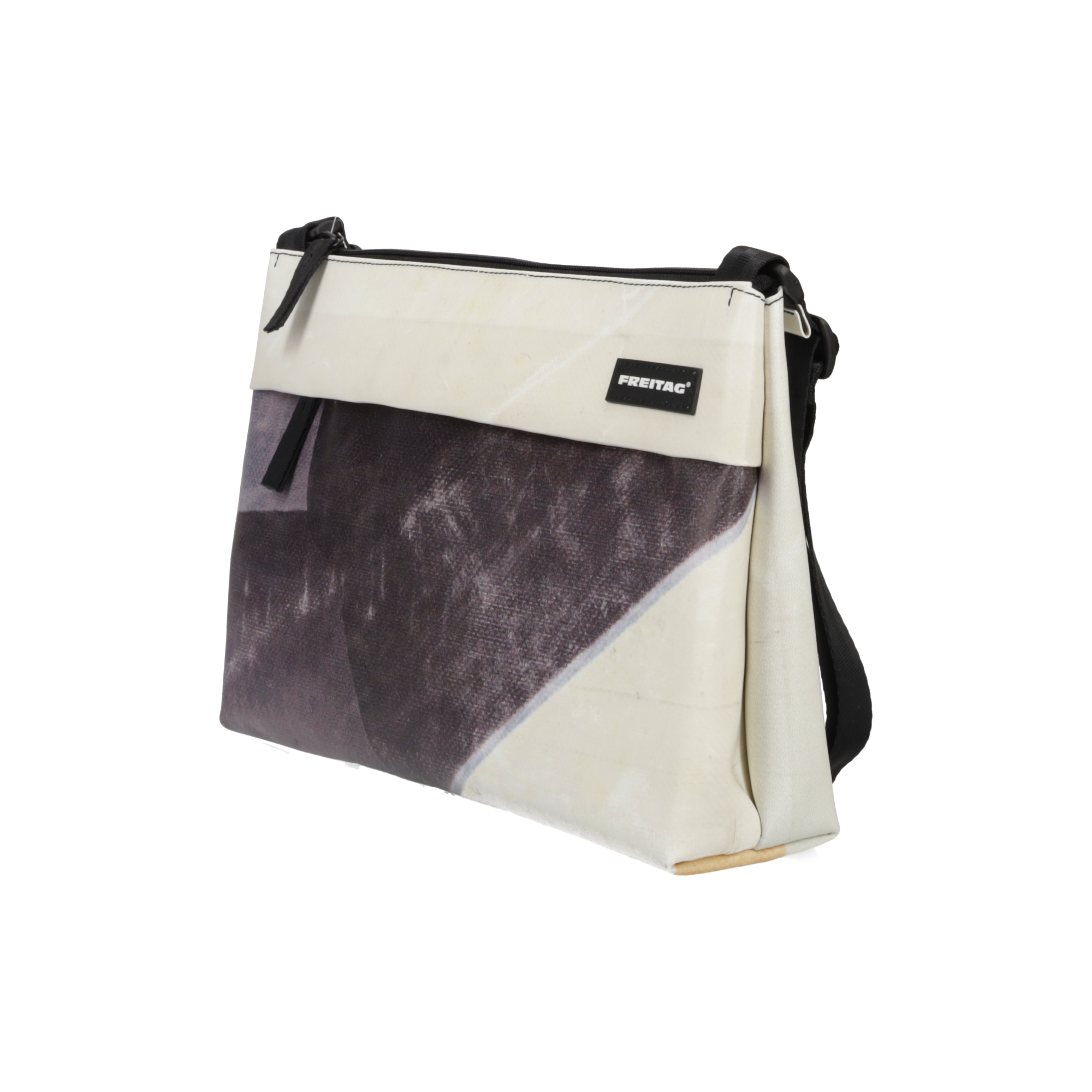 F553 LOU | 189258 | FREITAG