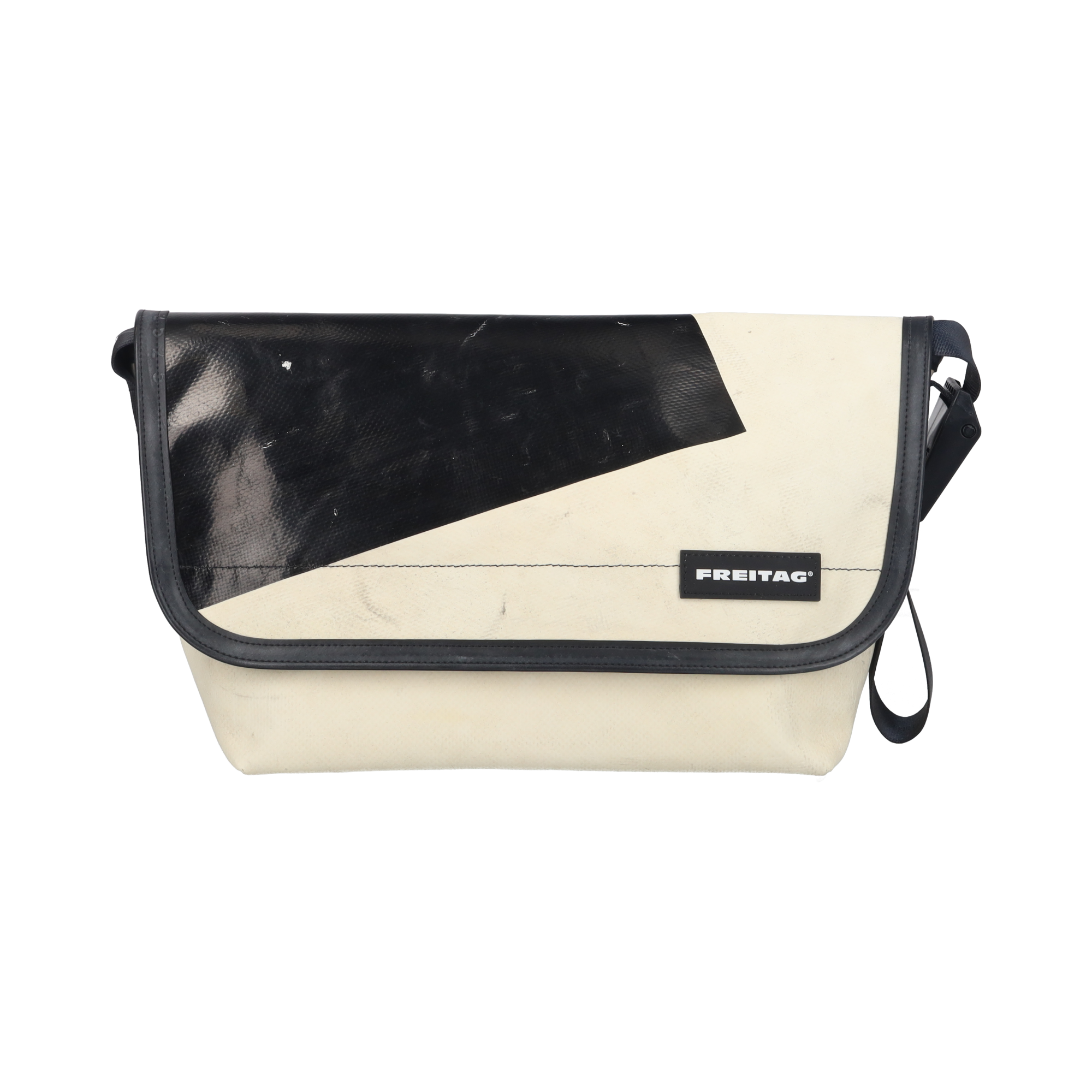 F42 SURFSIDE 6 | FREITAG