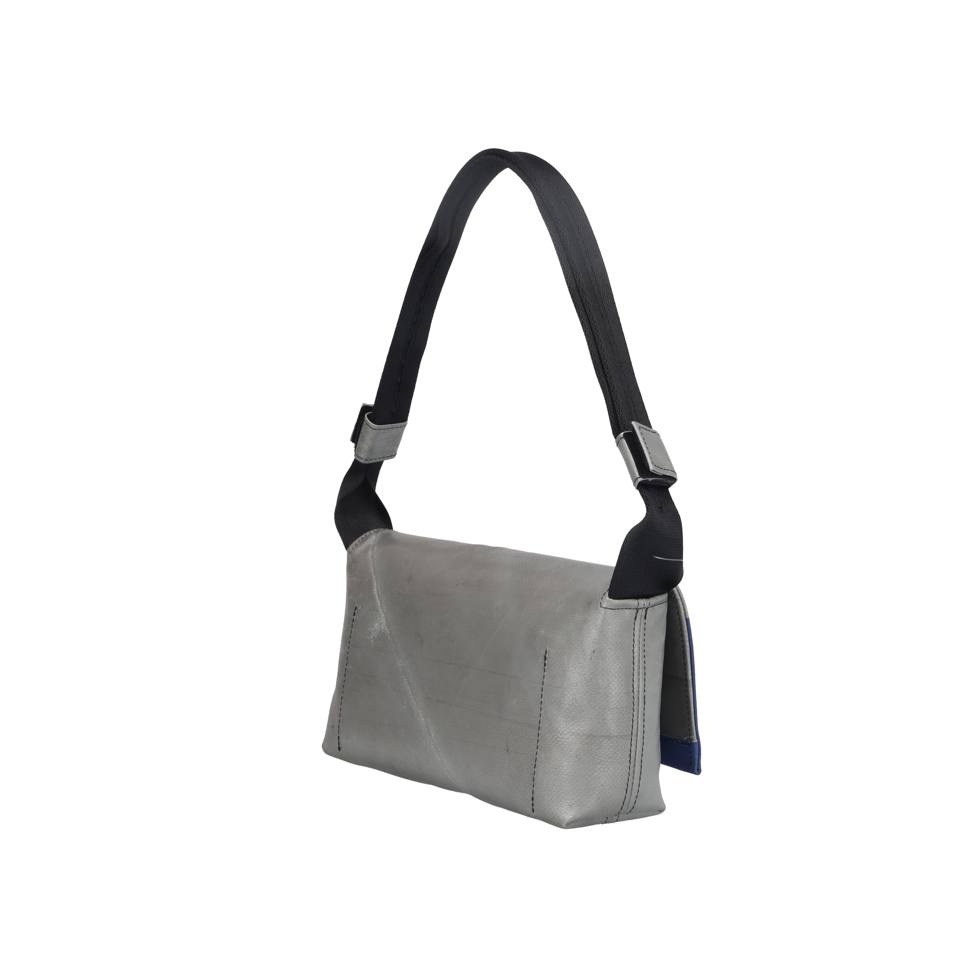 F171 LAURA | 240317 | FREITAG