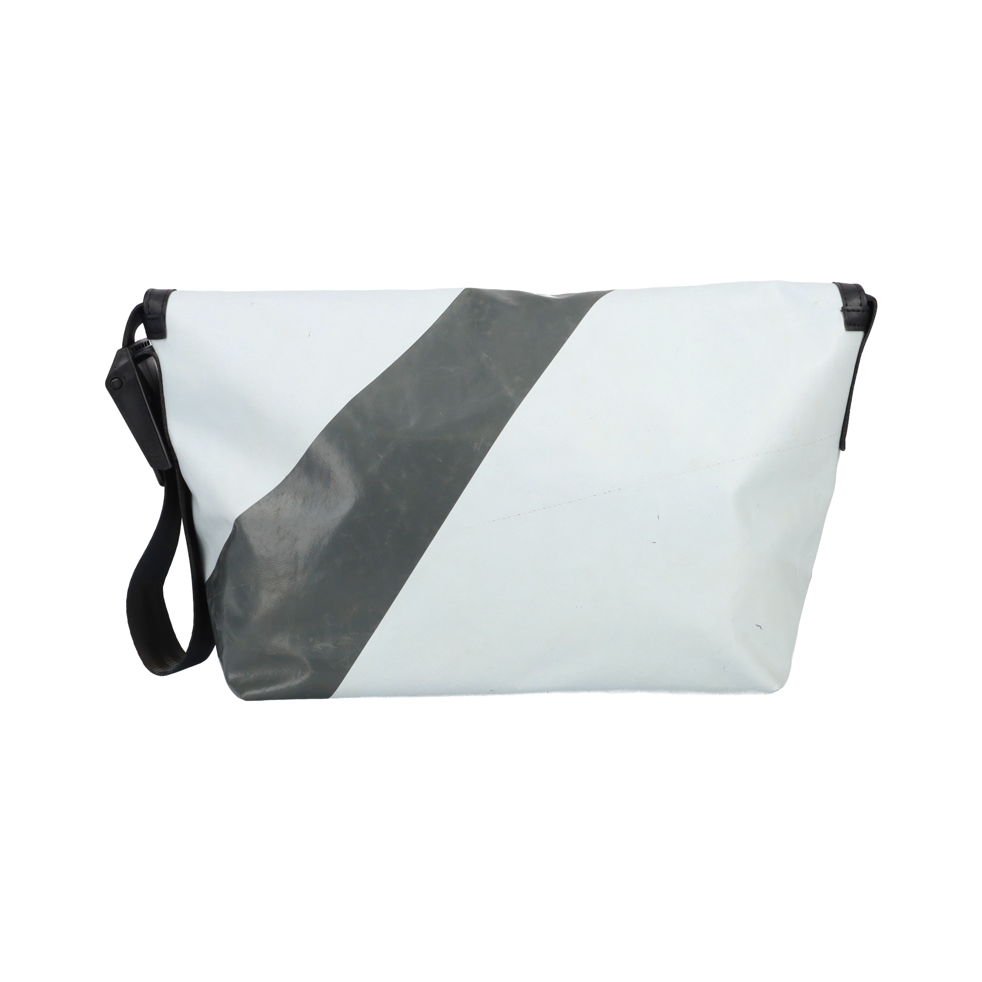 F42 SURFSIDE 6 | 243950 | FREITAG