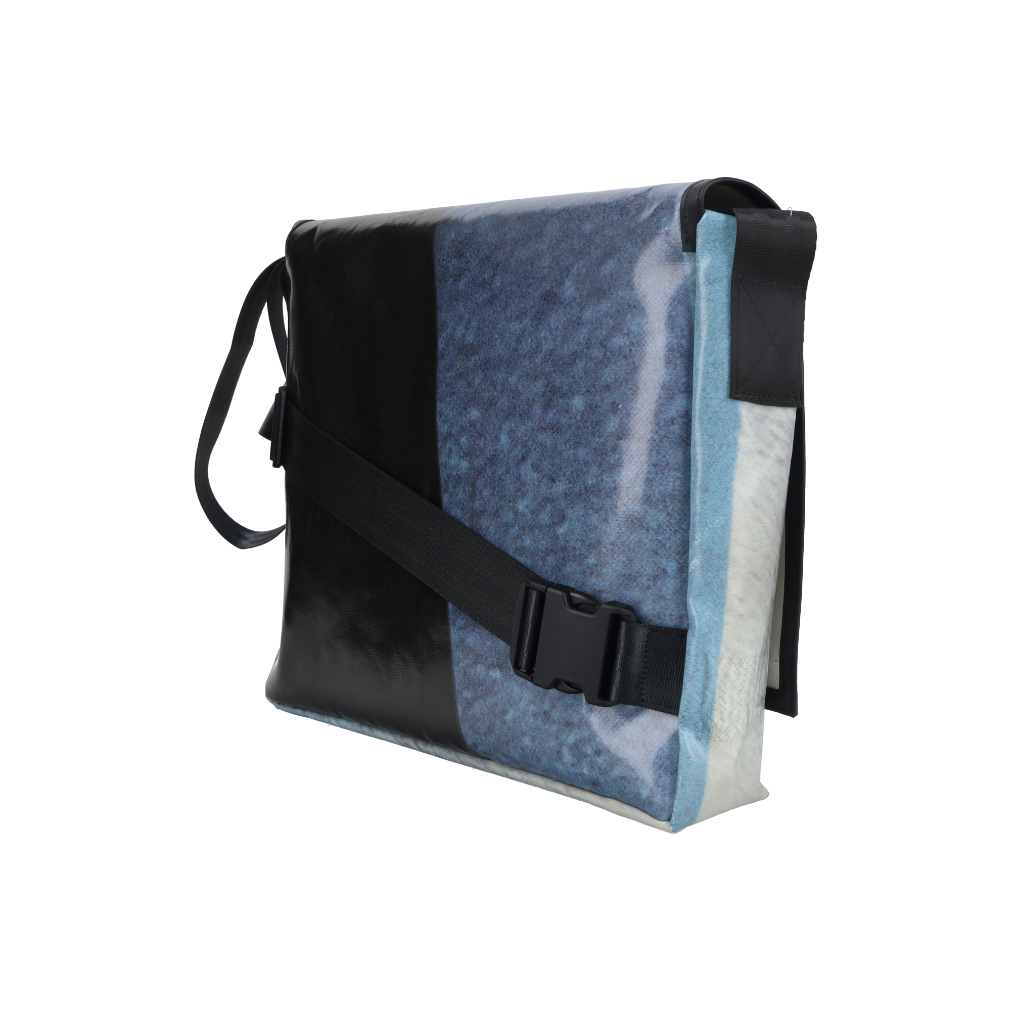 【IDタグ付】FREITAG TOPCAT 大容量 トップキャット ブルー系 IDタグ付】FREITAG TOPCAT 大容量 トップキャット ブルー系 IDタグ付