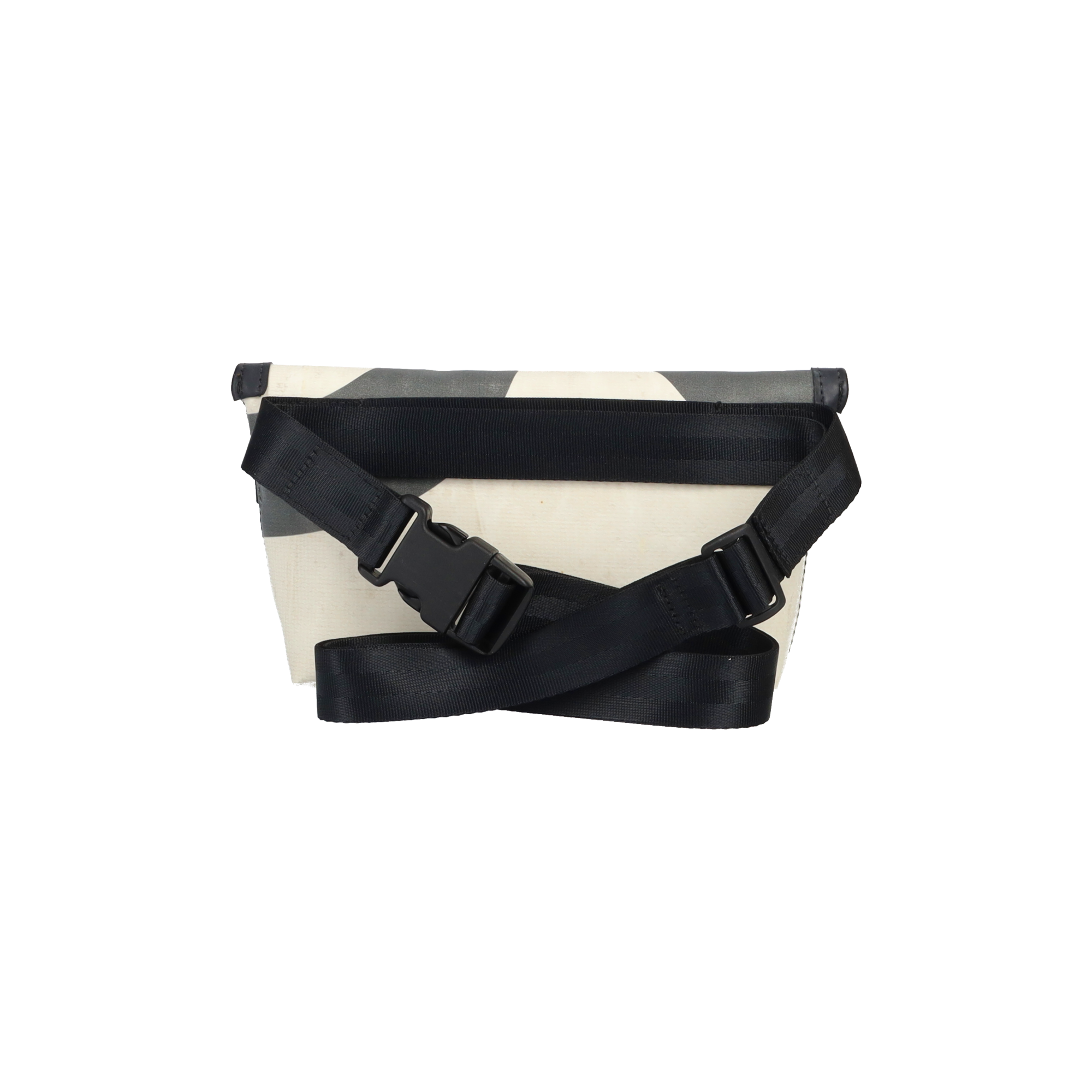 F40 JAMIE | 471800 | FREITAG